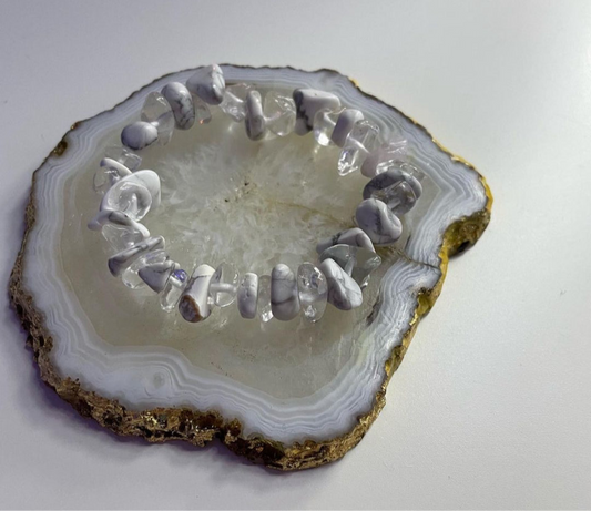 Clear quartz and howlite crystal bracelet